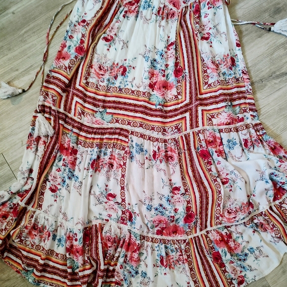 Boho Halter Maxi Dress Size Medium - Picture 3 of 8